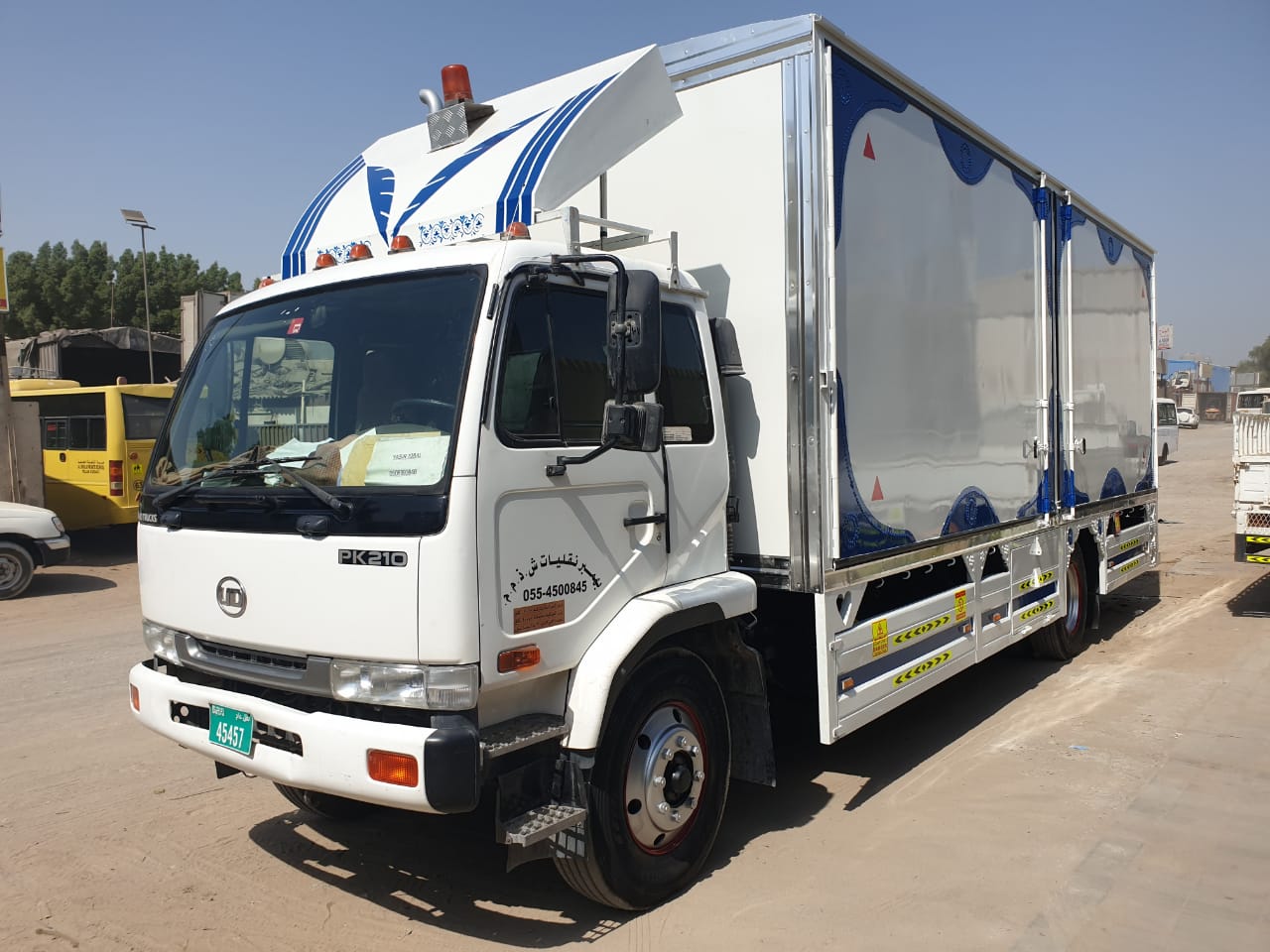 3ton Pickup For rent in sharjah